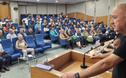 Ak Parti Çanakkale Milletvekili Ayhan Gider: Biz suç işleyeni ihraç ederiz kahraman ilan etmeyiz