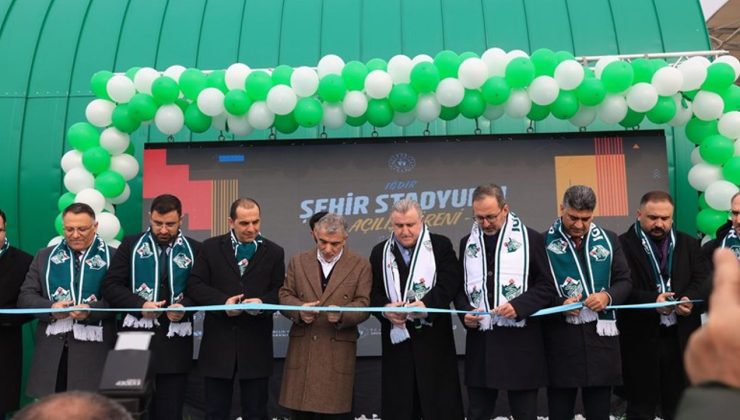 Bakan Bak, Iğdır Şehir Stadyumunun açılışını yaptı
