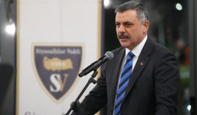 İçişleri Bakanı Çiftçi, Siyasallılar Vakfının iftar programına katıldı