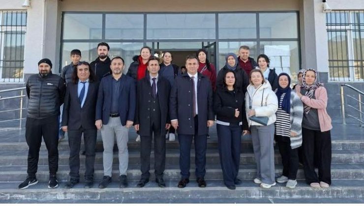 Müveddet Babaoğlu Ortaokulu’nda İstiklal Marşı Töreni Gerçekleştirildi