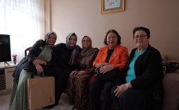AK Parti İstanbul Milletvekilleri Anneler Günü’nde sahadaydı