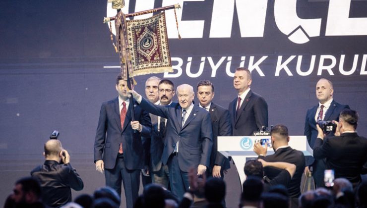 Bahçeli gençlere seslendi: Korkmayacaksınız savrulmayacaksınız