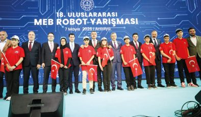 Bakan Tekin Robot Yarışması’nda konuştu: 100 öğrenciden 41’i mesleki eğitim alıyor