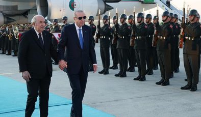 Cumhurbaşkanı Erdoğan, Cezayir Cumhurbaşkanı Tebbun’u resmi törenle karşıladı