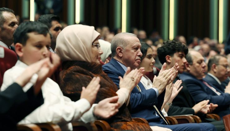Cumhurbaşkanı Erdoğan ve eşi Emine Erdoğan, Cumhurbaşkanlığı Çocuk Orkestrası ve Korosu konserine katıldı