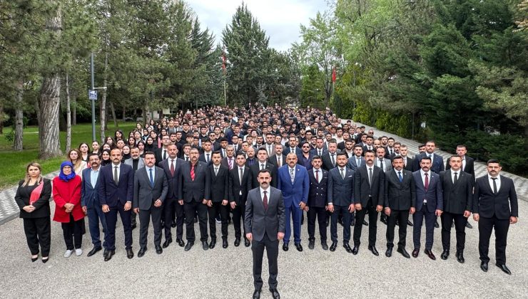 Türk Gençliği Büyük Kurultayı’nda Antalya Teşkilatlarından Güçlü Katılım