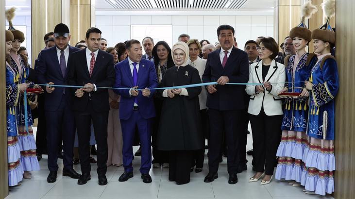 Emine Erdoğan, Kazakistan’da Sıfır Atık Eğitim Laboratuvarı’nın açılışını yaptı
