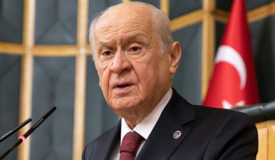 MHP lideri Bahçeli’den Süper Lig’e çıkan Amedspor’a tebrik mesajı