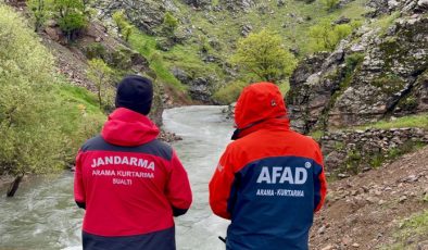 Muş’ta dereye düşen Gülsima Yıldız’ı arama çalışmaları sürüyor