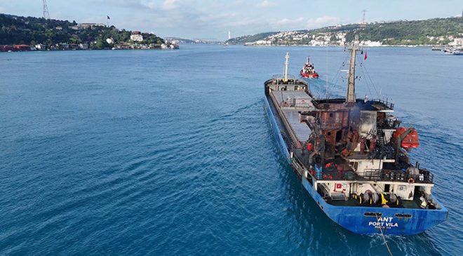 Dron saldırısına uğramıştı: Türk gemisi İstanbul Boğazı’ndan geçti